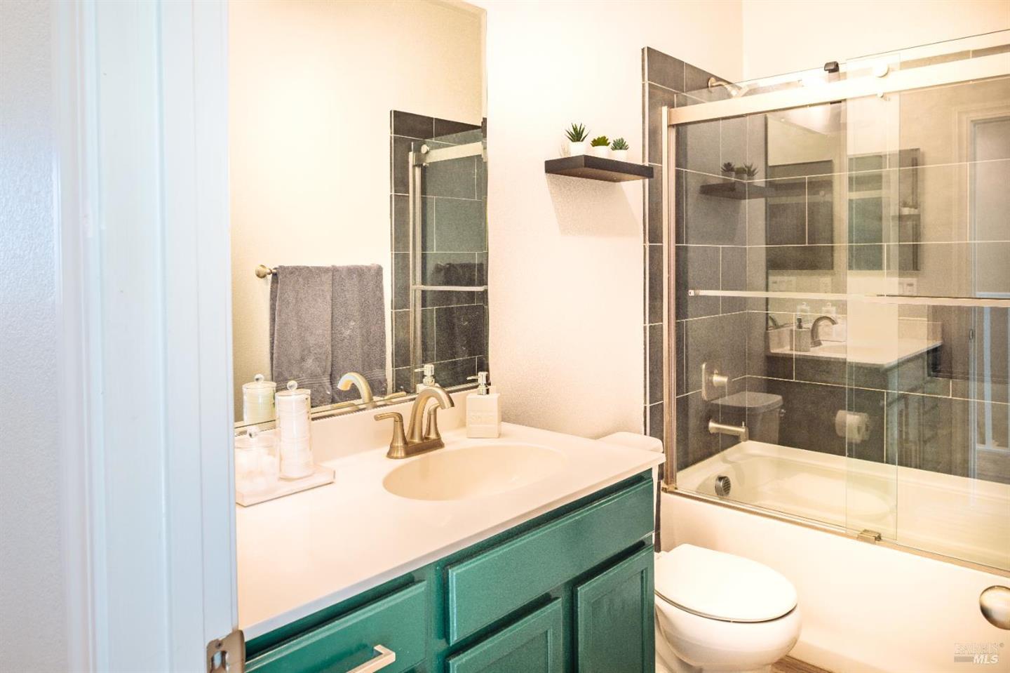 616 Jade Street photo 45