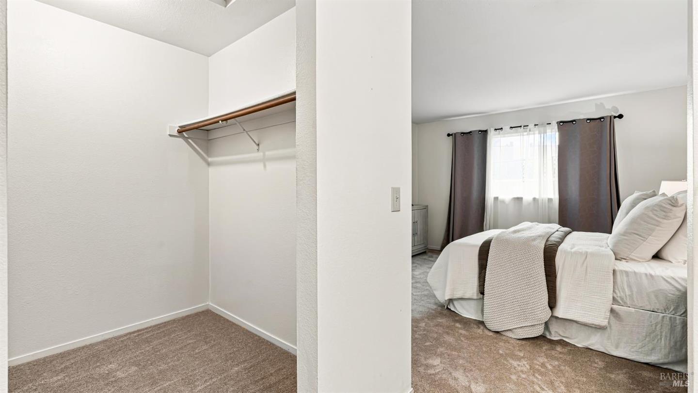 932 Wood Sorrel Drive photo 14