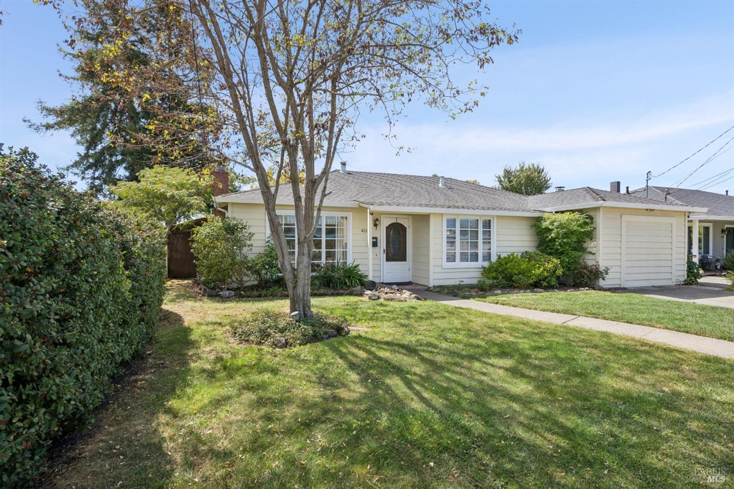 412 Cortez Drive photo 3