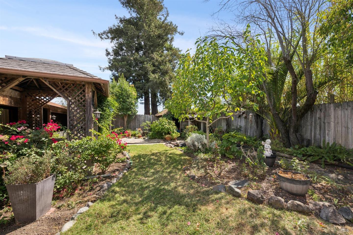 412 Cortez Drive photo 32