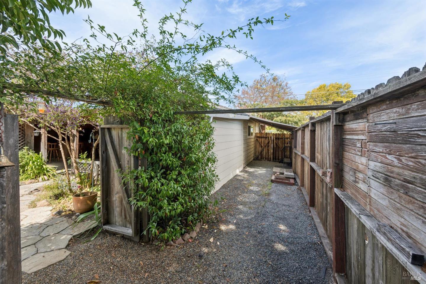 412 Cortez Drive photo 34