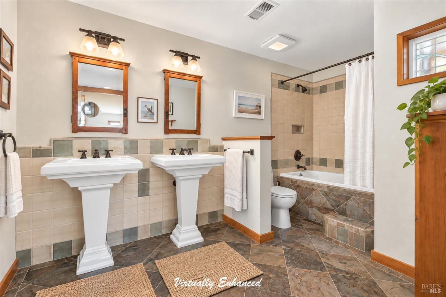172 Clearview Court photo 34