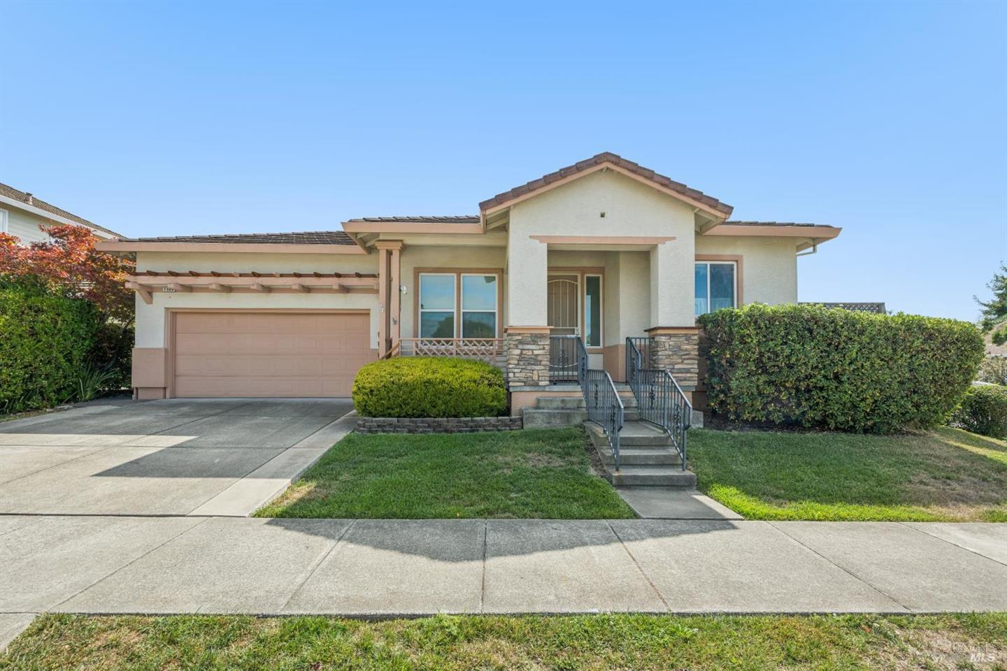 1900 Dover Lane, Petaluma, CA 94952/94954