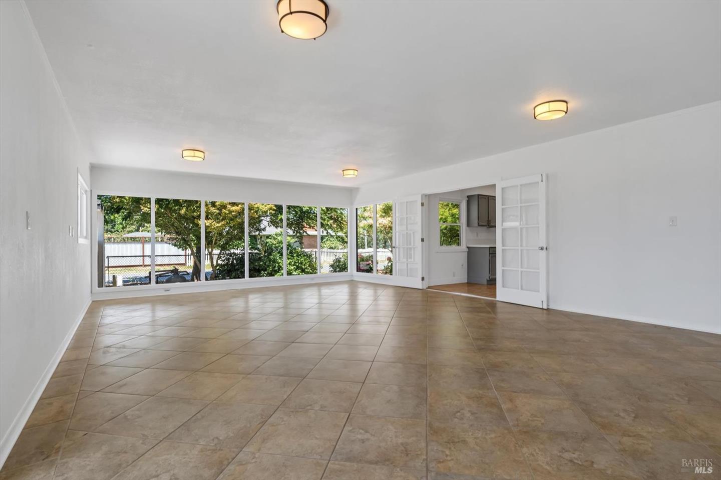 720 Liberty Road photo 16