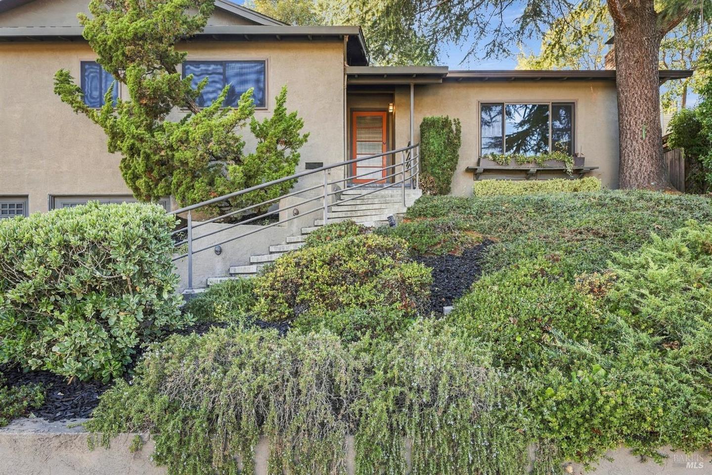 729 Elm Drive photo 3