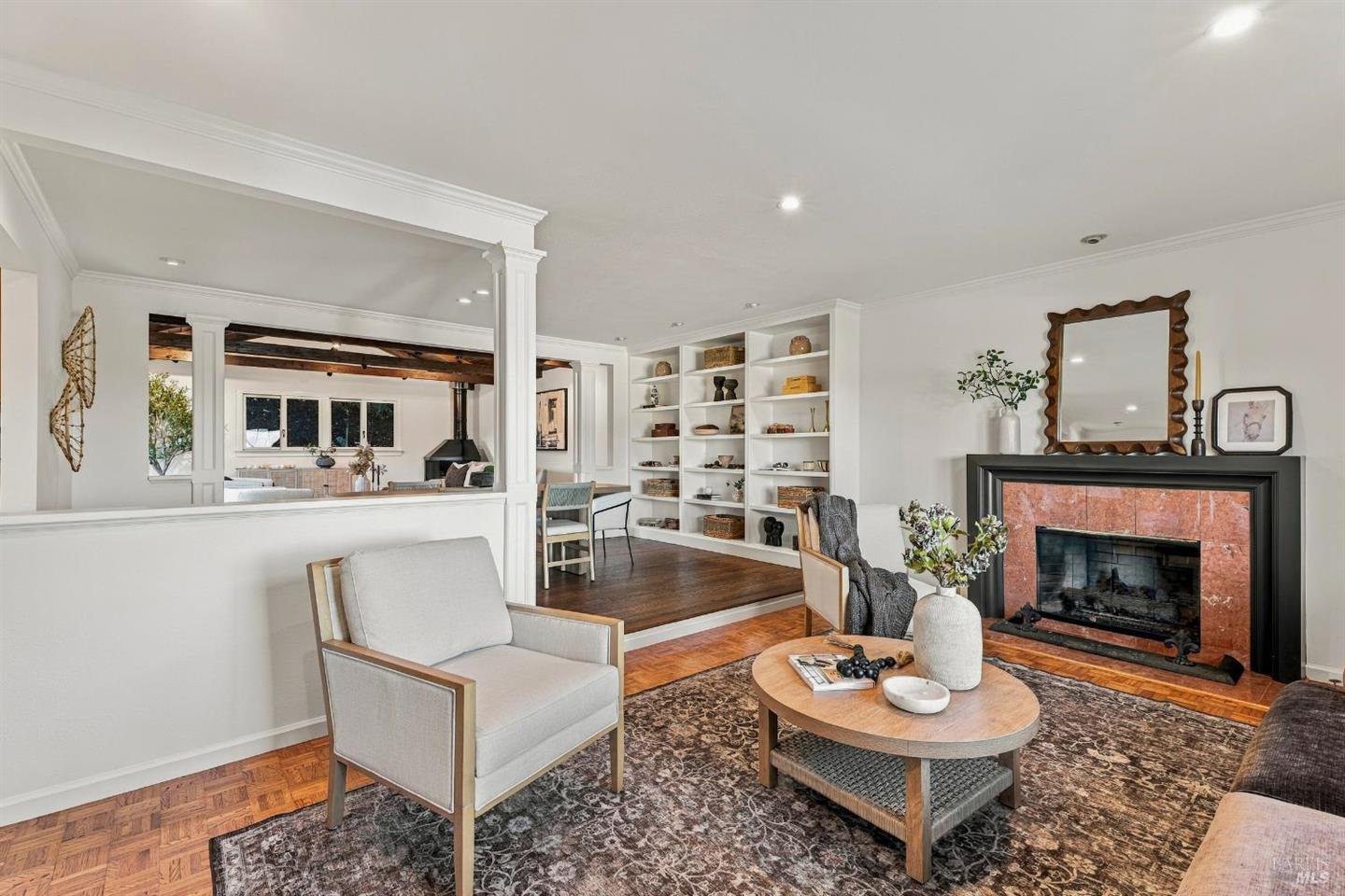 729 Elm Drive photo 6