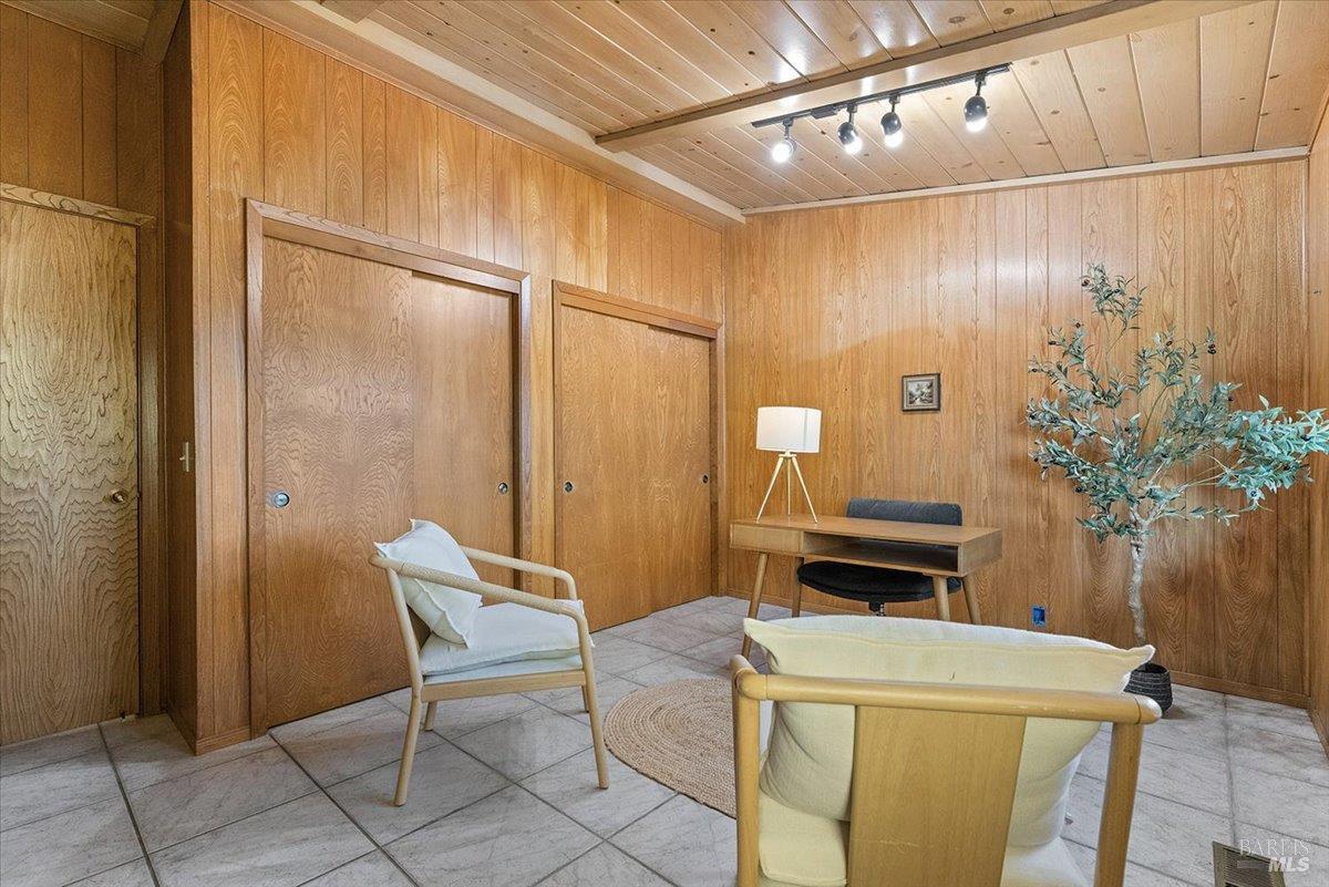 920 Goodwin Avenue photo 21