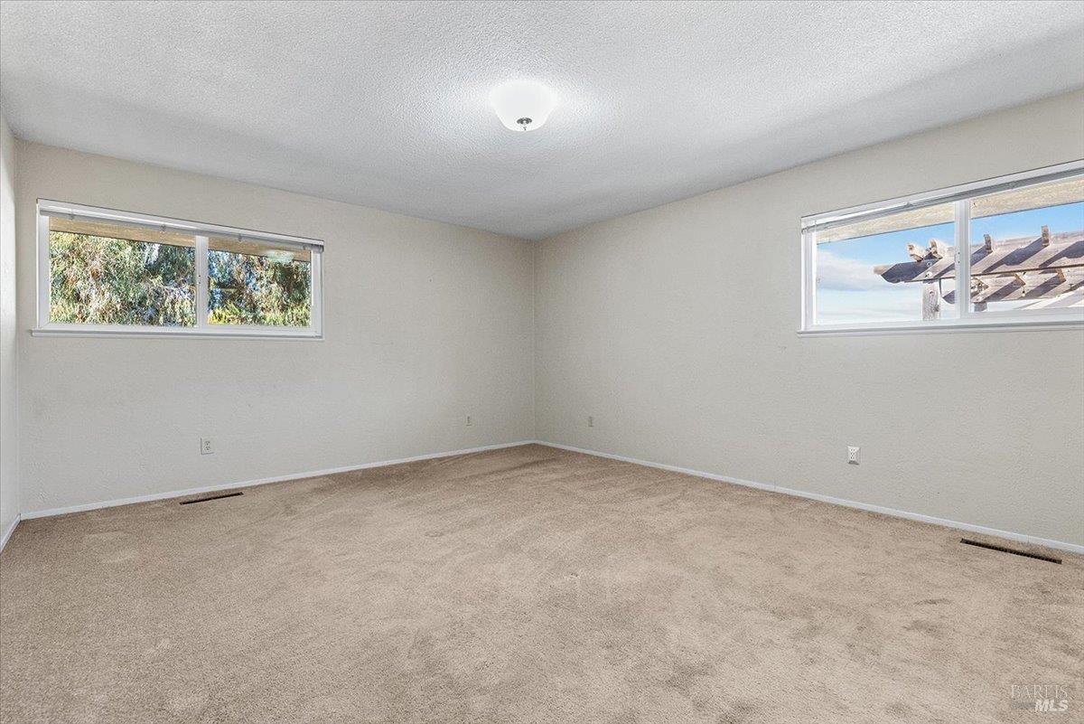 920 Goodwin Avenue photo 23