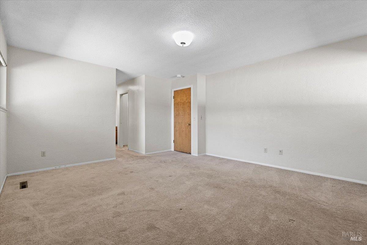 920 Goodwin Avenue photo 24
