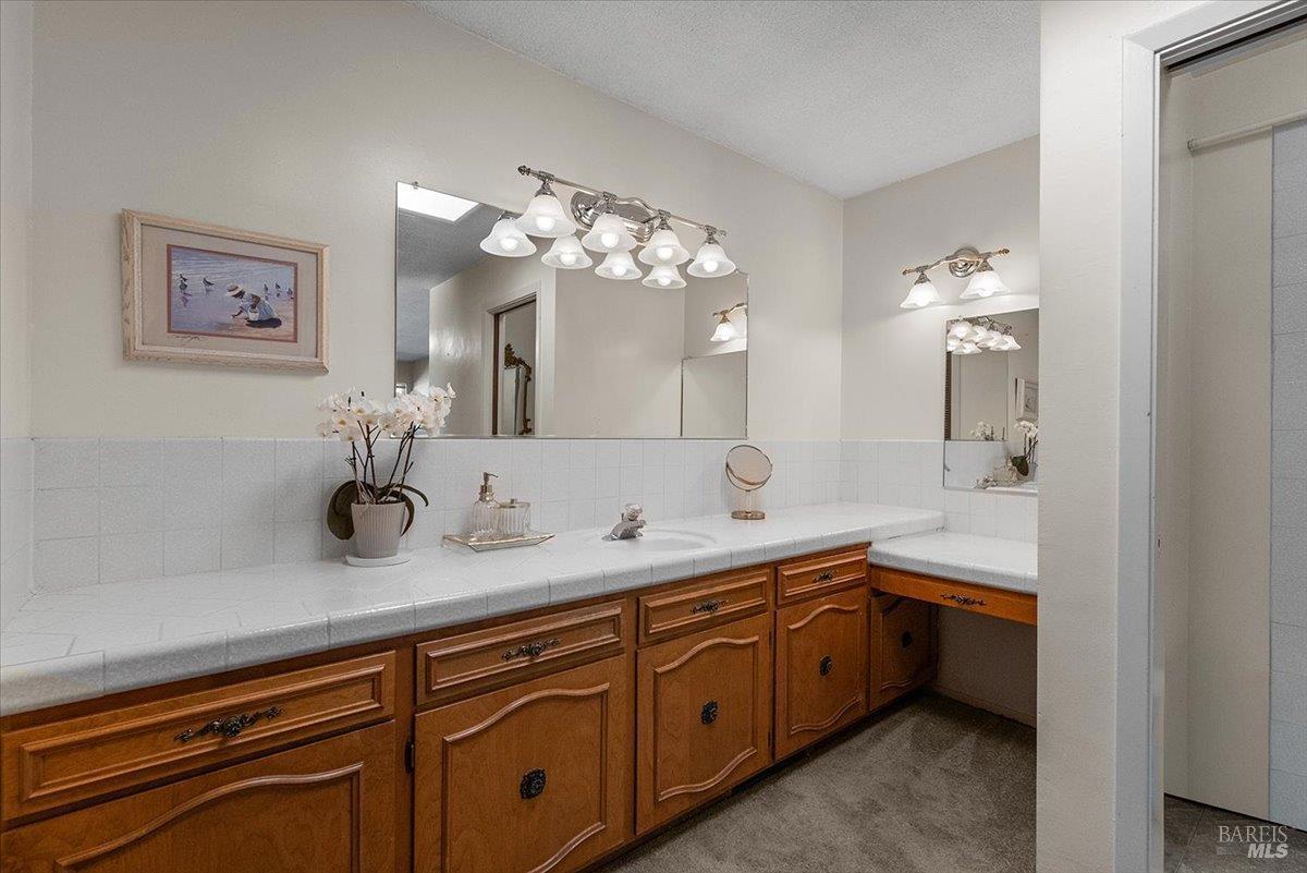 920 Goodwin Avenue photo 28