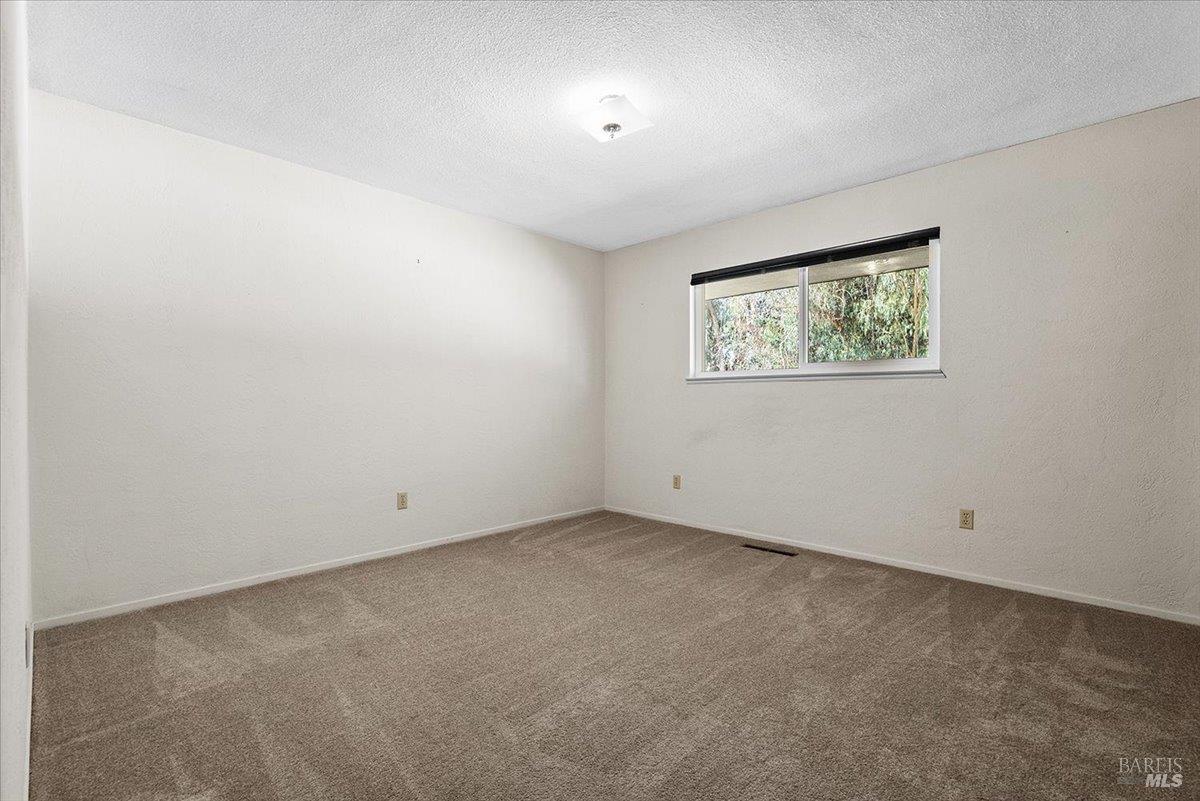920 Goodwin Avenue photo 30