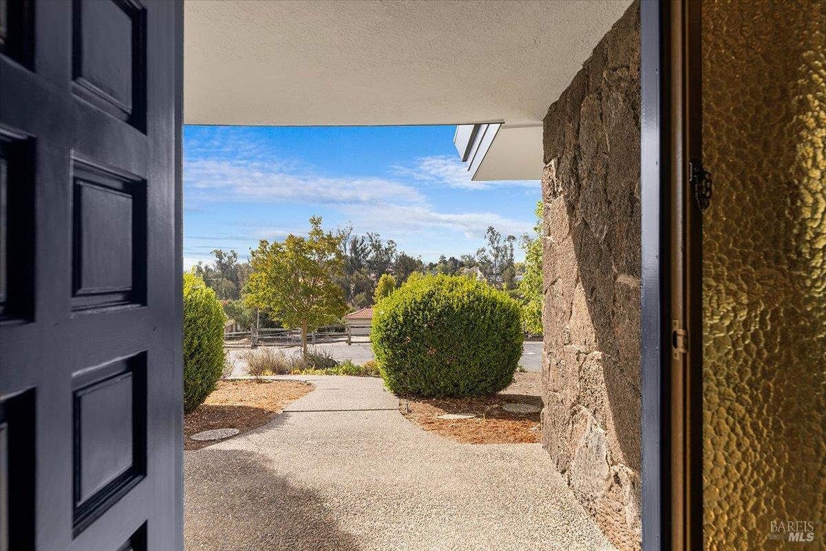 920 Goodwin Avenue photo 4