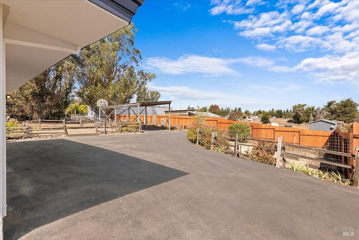 920 Goodwin Avenue photo 49