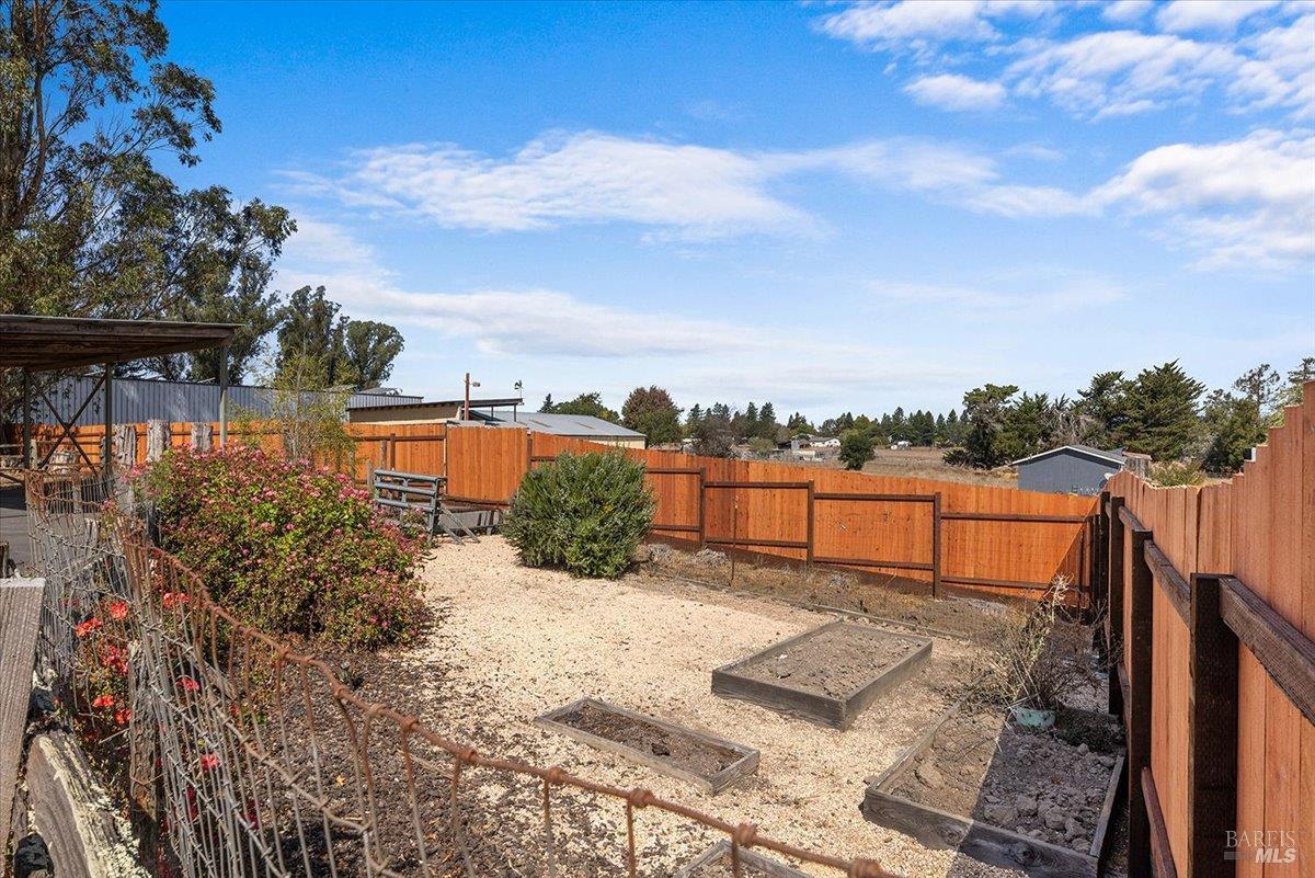 920 Goodwin Avenue photo 51