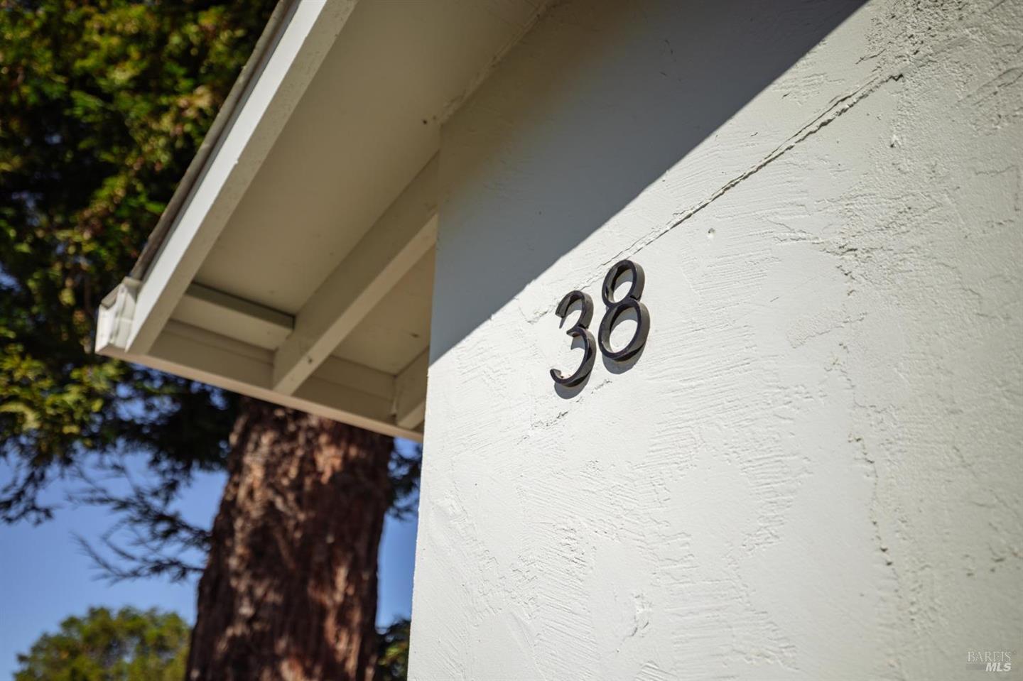 38 Volkers Drive photo 3