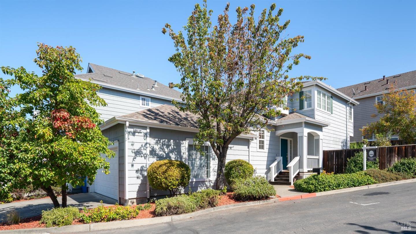 1014 Addison Circle, Petaluma, CA 94952/94954