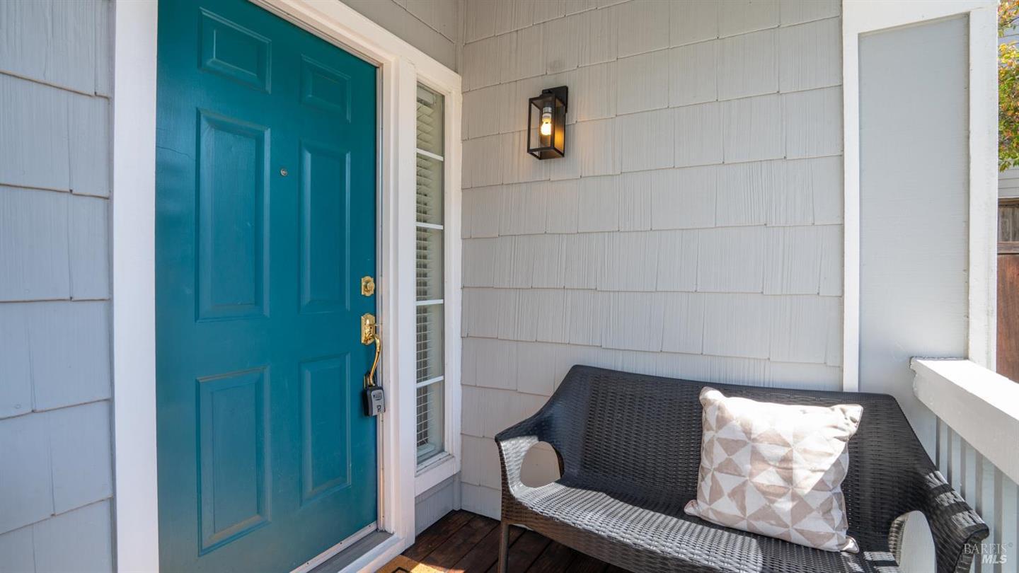 1014 Addison Circle photo 4