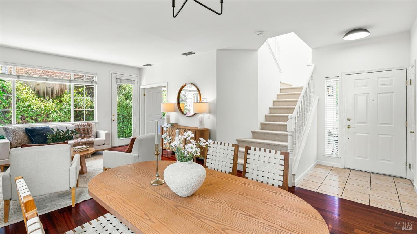 1014 Addison Circle photo 6