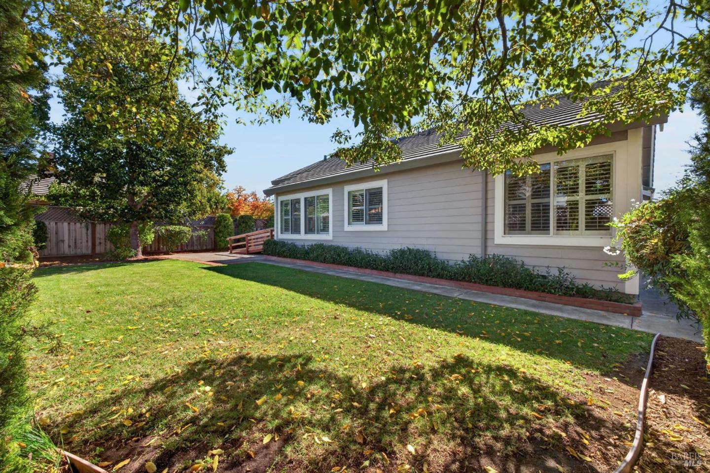 821 Wildflower Court photo 6