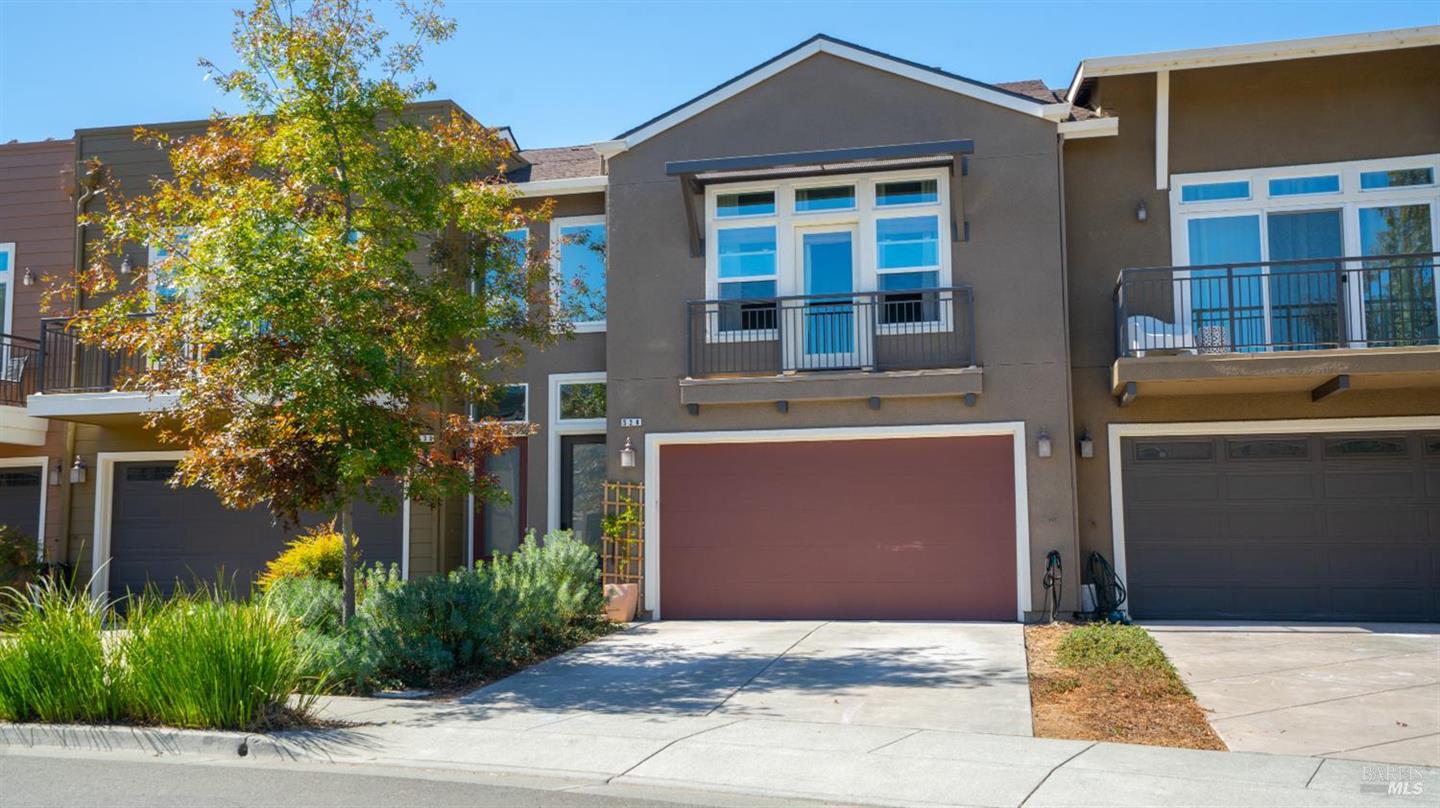 528 Jade Street photo 34