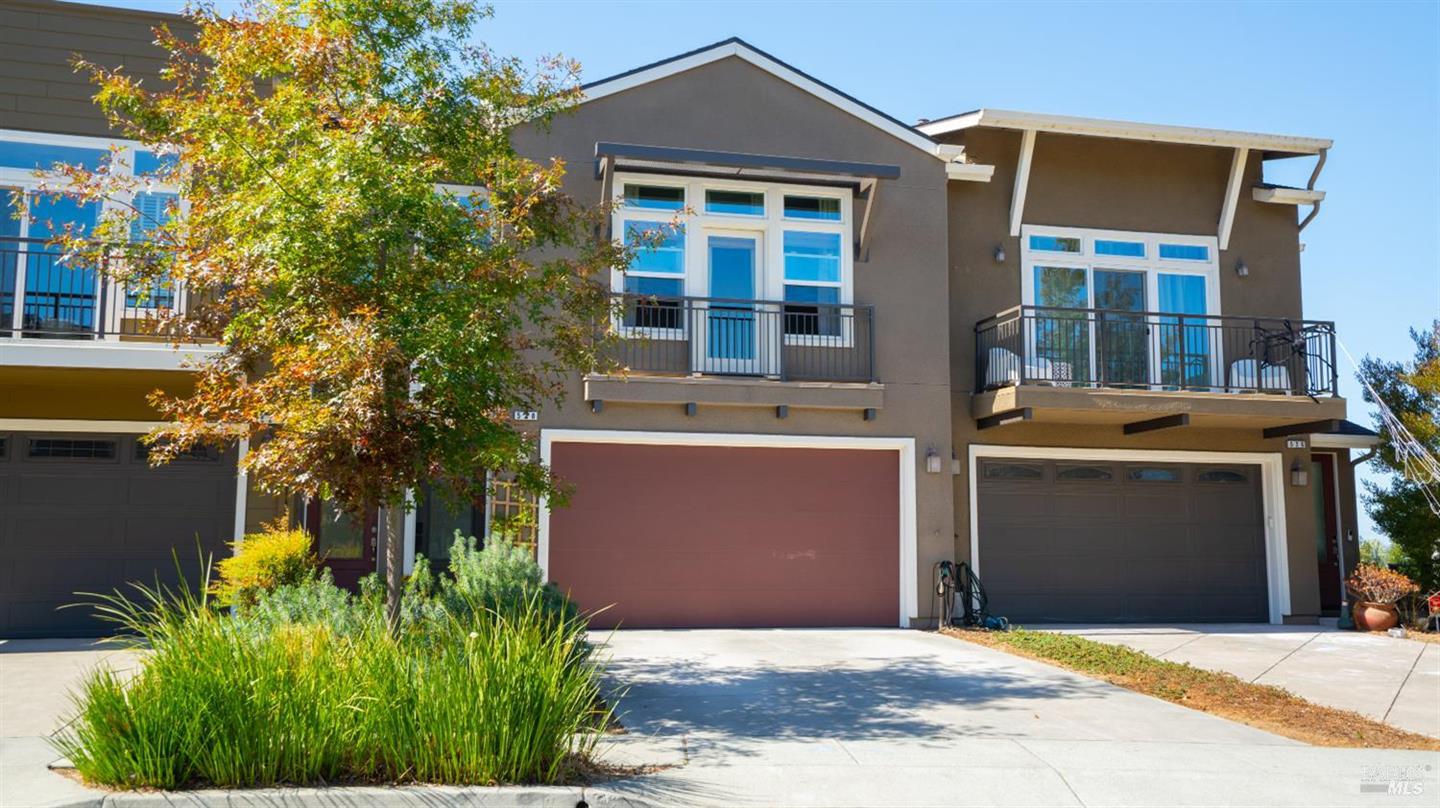 528 Jade Street photo 35