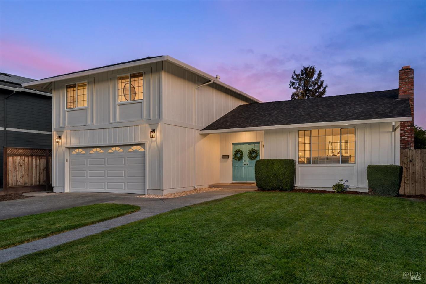 1620 Caulfield Lane, Petaluma, CA 94952/94954