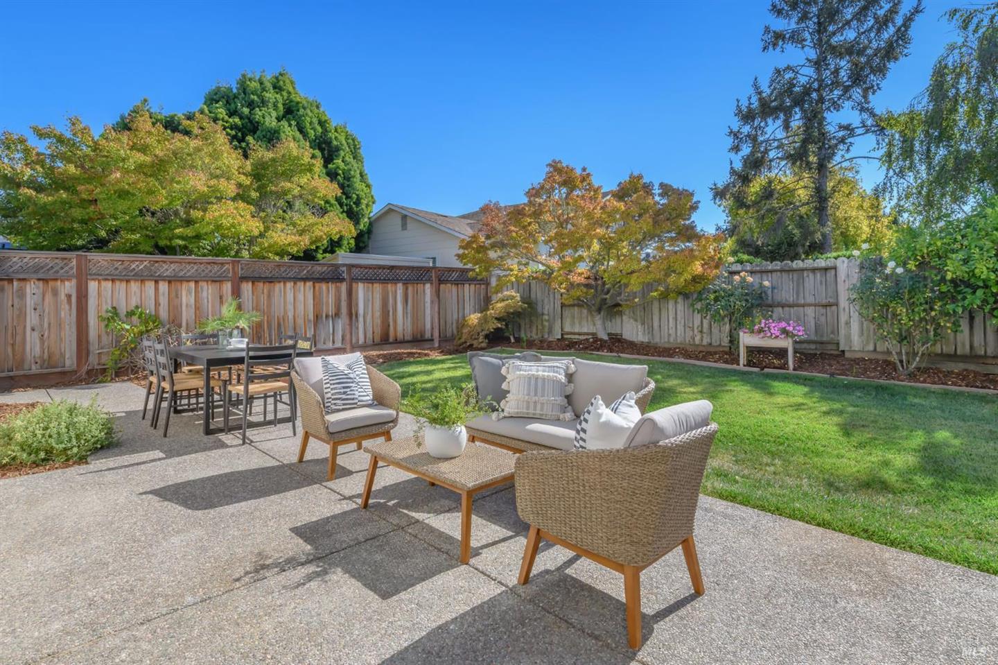 1620 Caulfield Lane photo 21