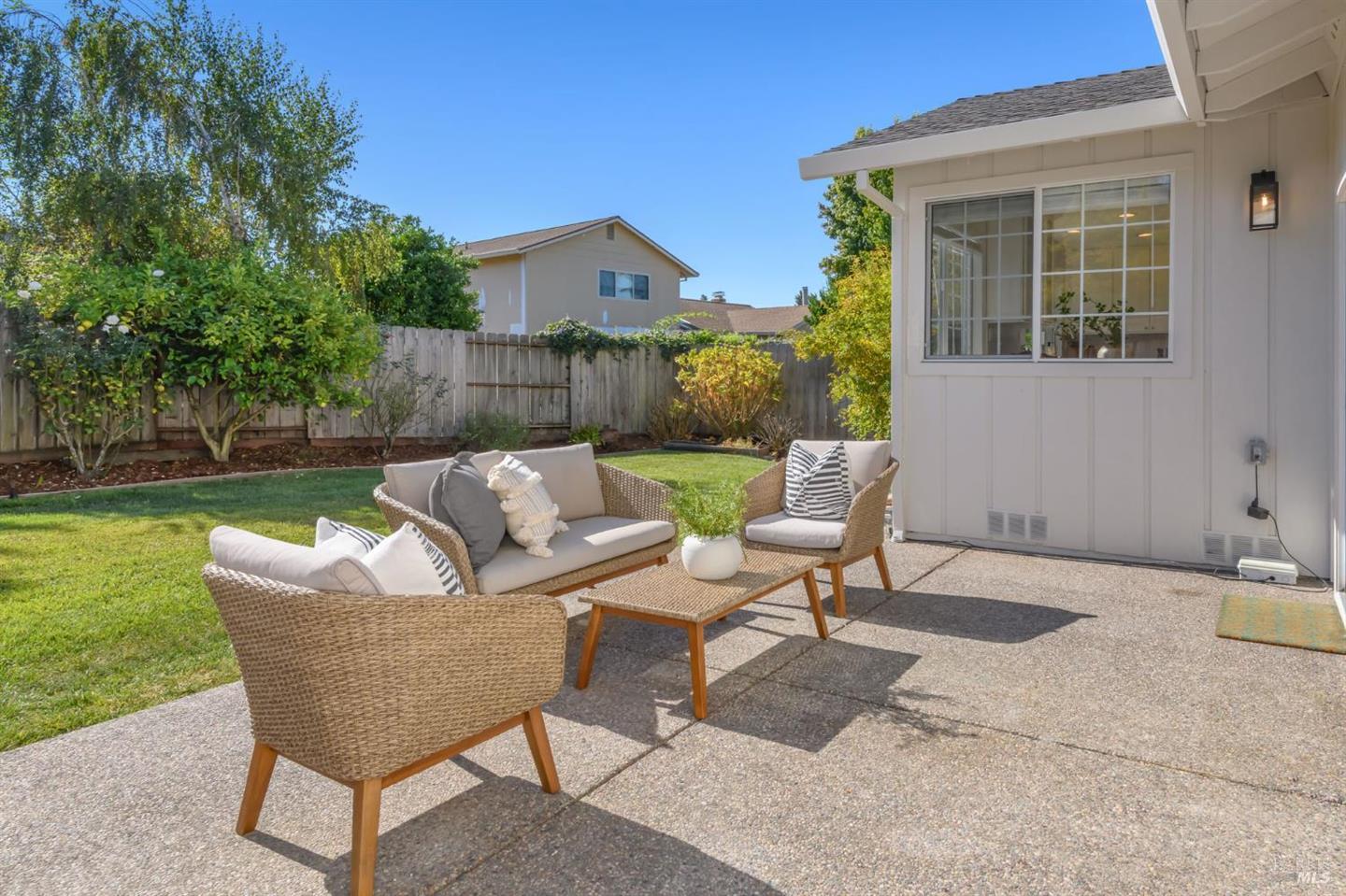 1620 Caulfield Lane photo 23
