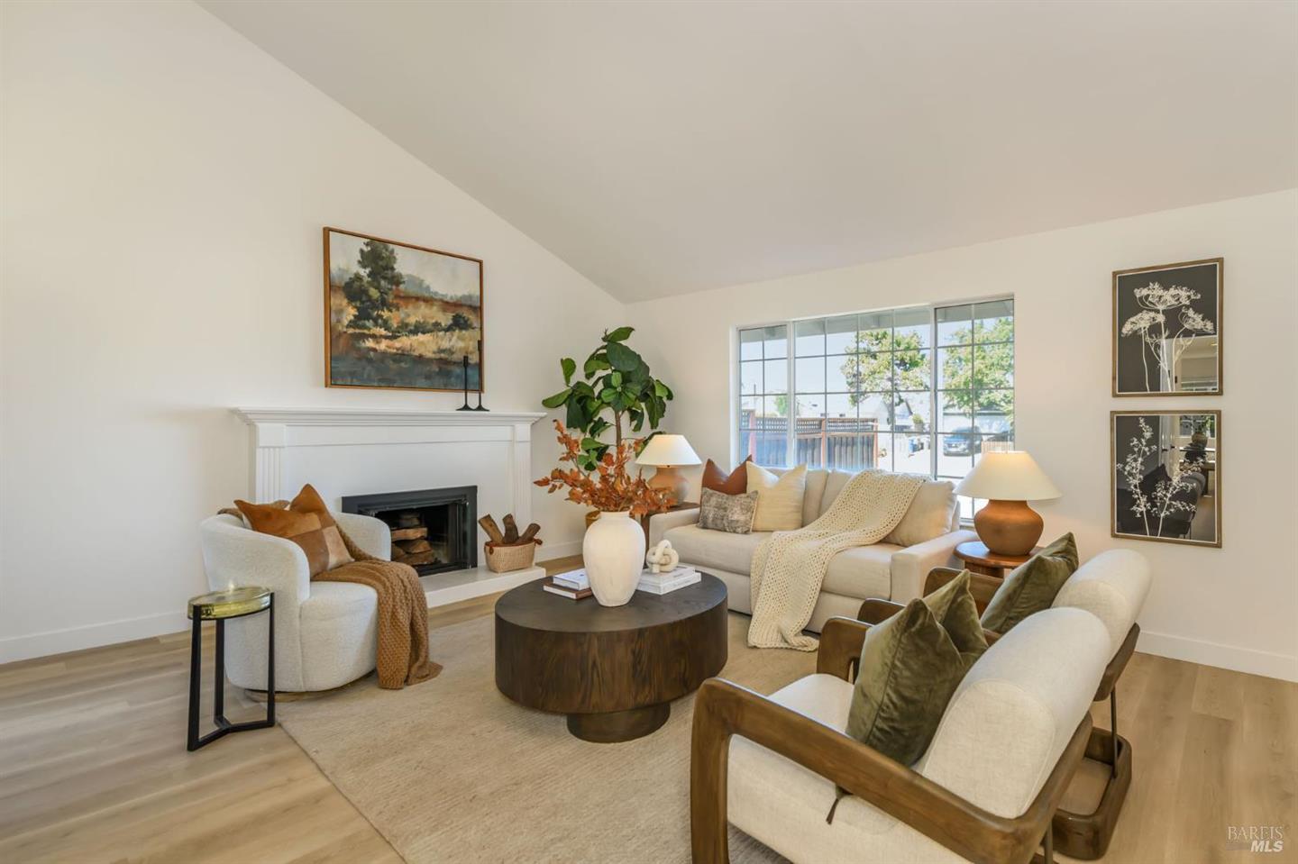 1620 Caulfield Lane photo 8