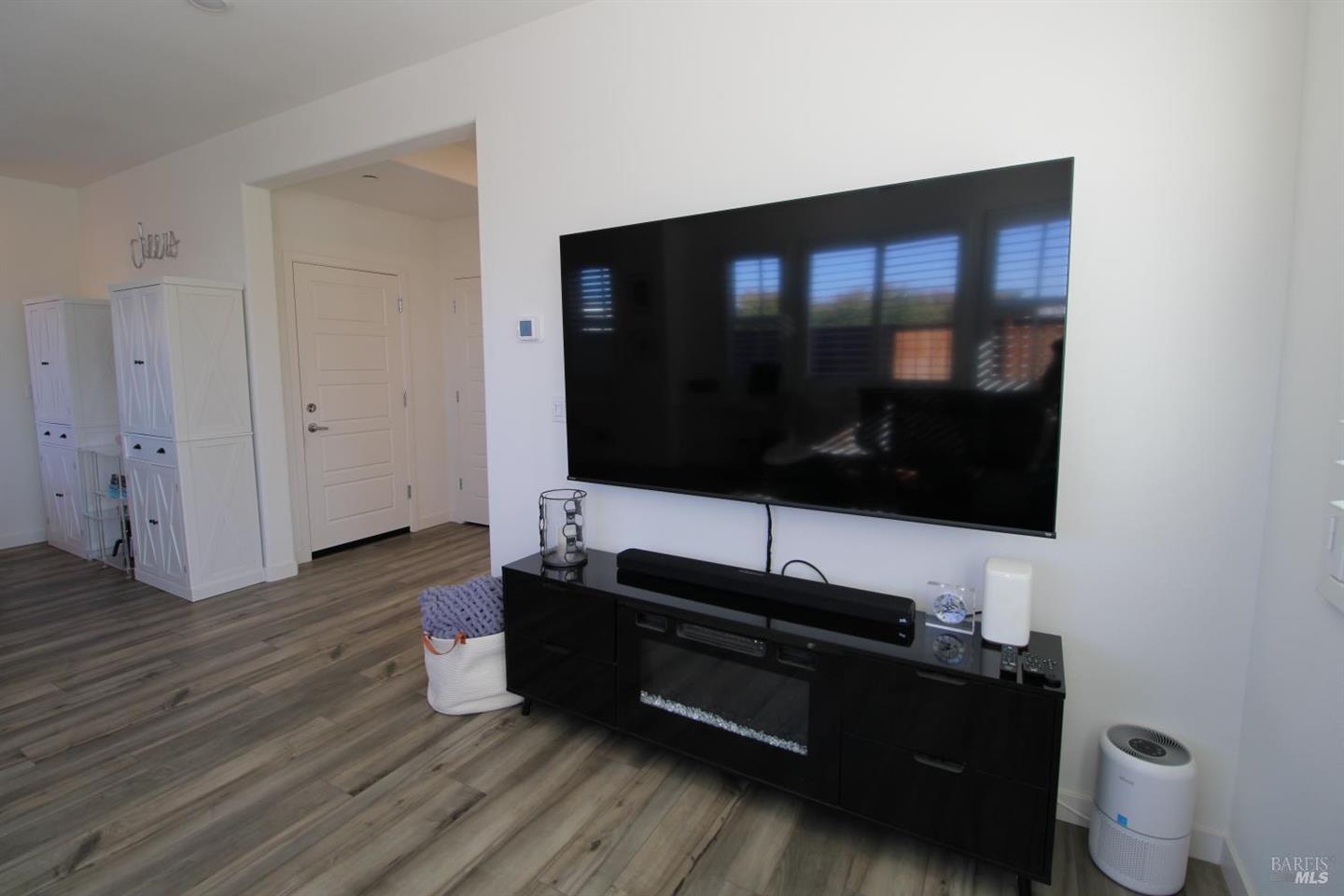 309 Caulfield Lane photo 11