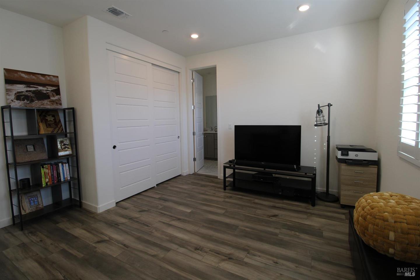 309 Caulfield Lane photo 27