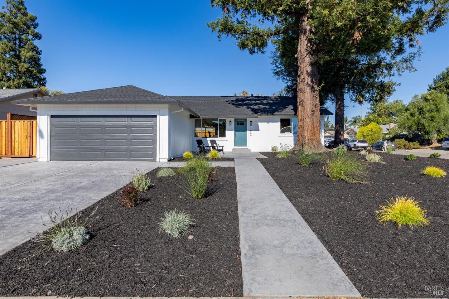 1669 San Marino Drive, Petaluma, CA 94952/94954
