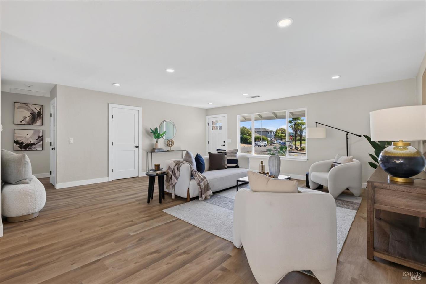 1669 San Marino Drive photo 9