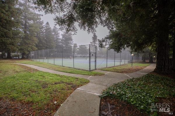 904 Marylyn Circle photo 2