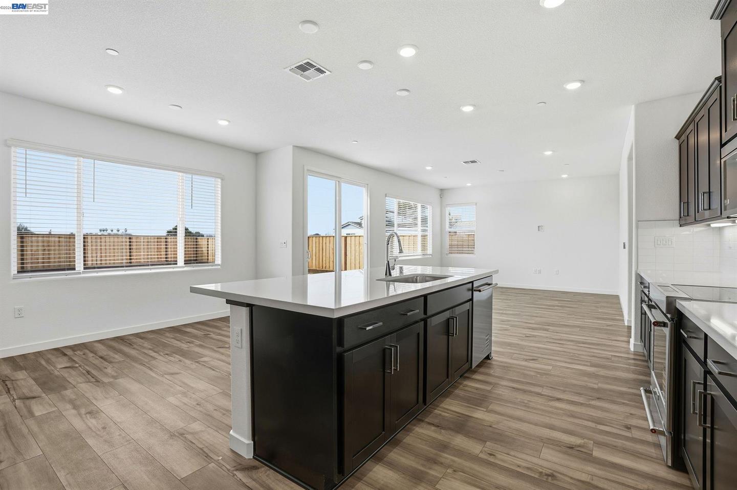 1004 Bluebell Circle photo 4