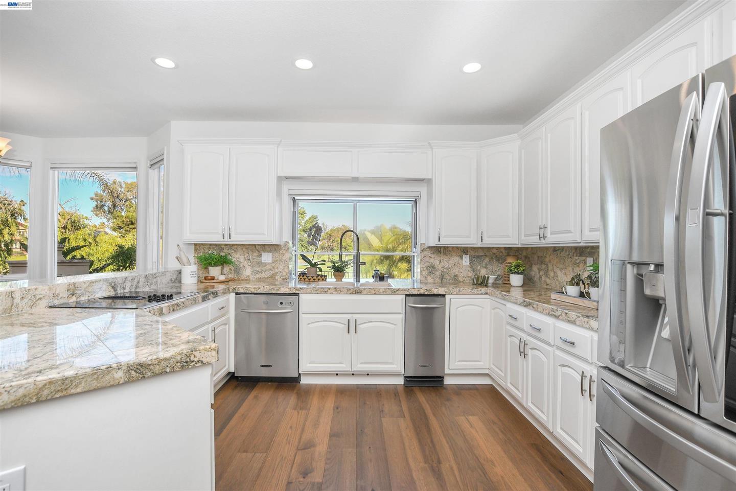 1001 Saint Andrews Dr photo 15