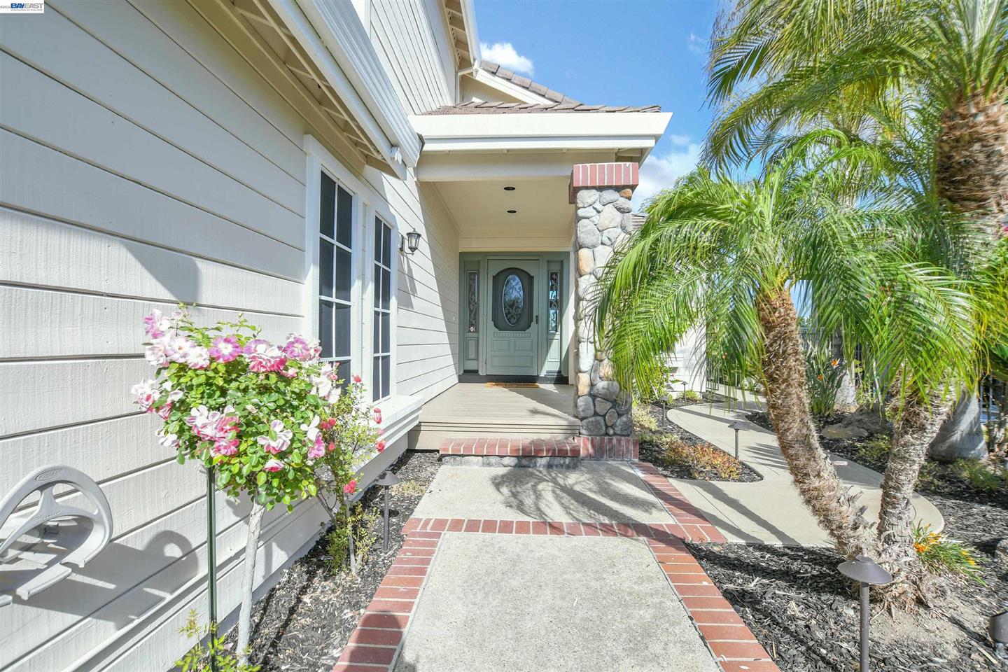 1001 Saint Andrews Dr photo 3