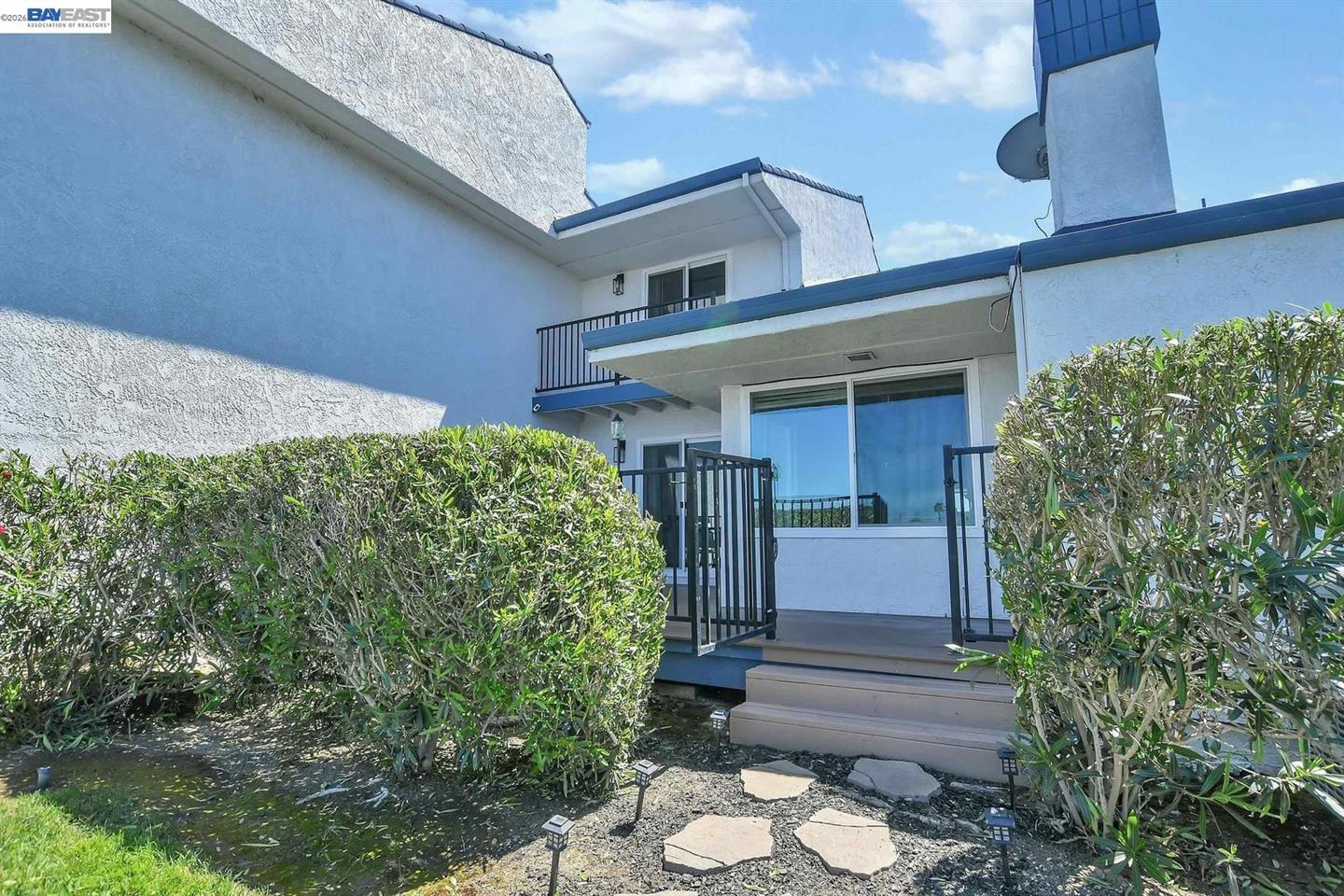 1516 Trawler St photo 27