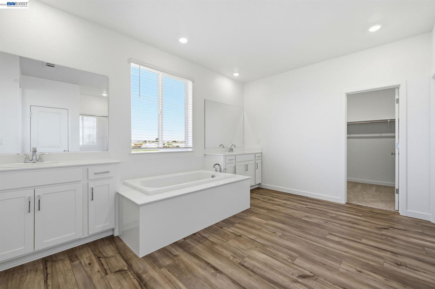 1028 Bluebell Circle photo 10