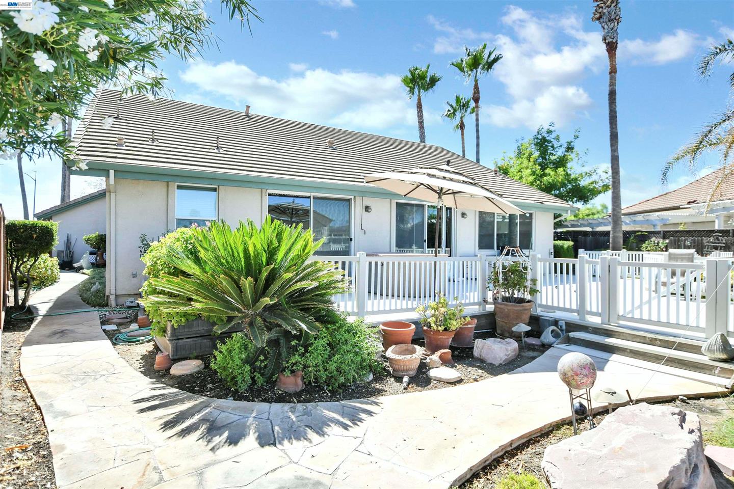 1989 Newport Dr photo 5
