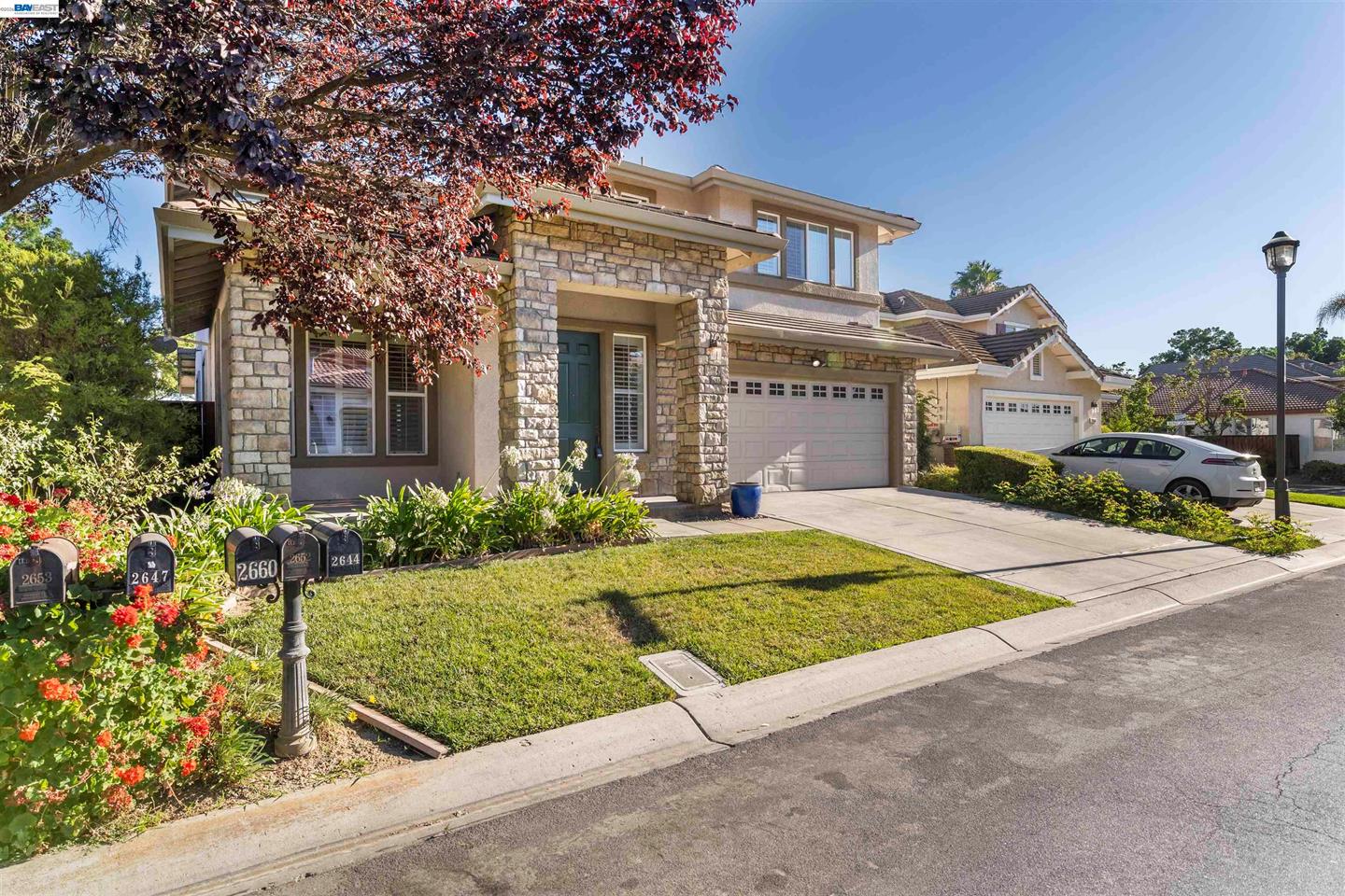 2652 Crescent Way photo 3