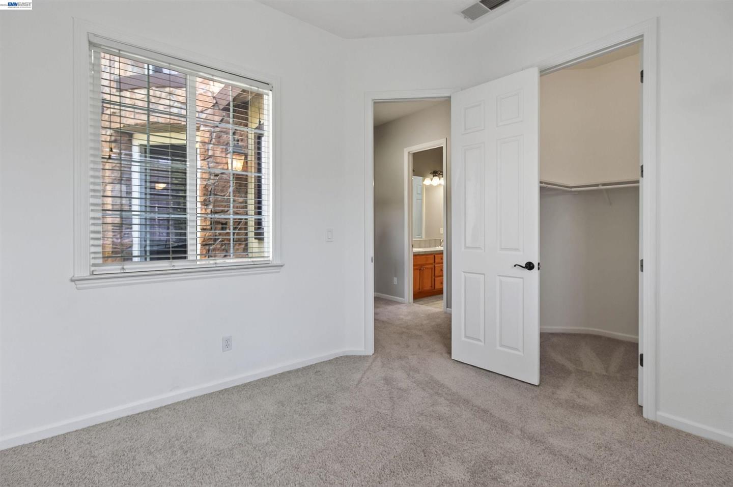 2243 Winchester Loop photo 13