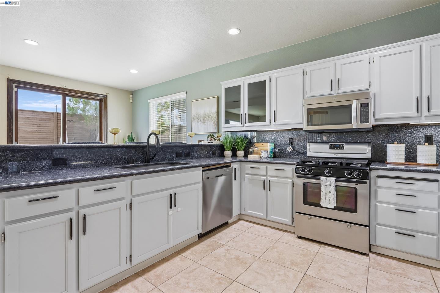 3713 Yacht Dr photo 12