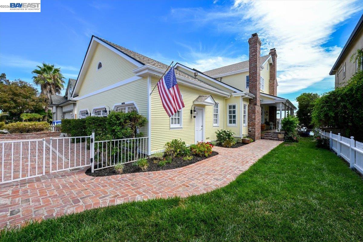4450 Driftwood Ct photo 12