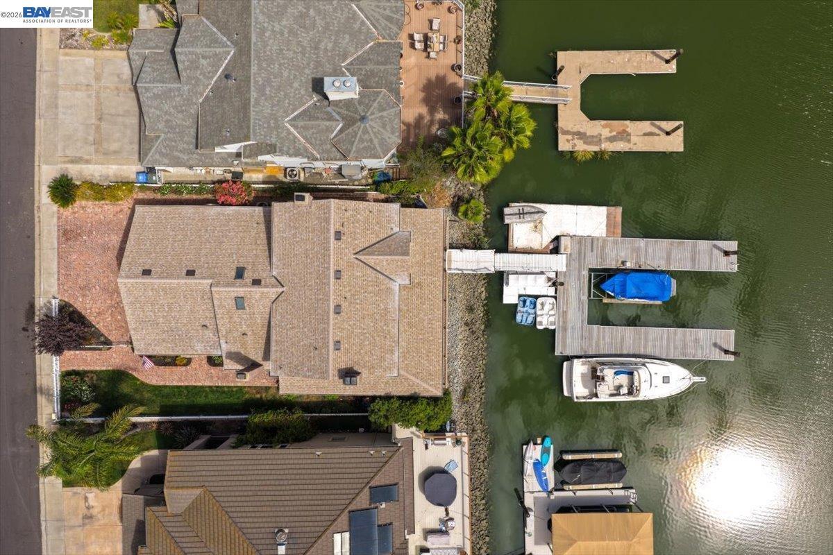 4450 Driftwood Ct photo 17