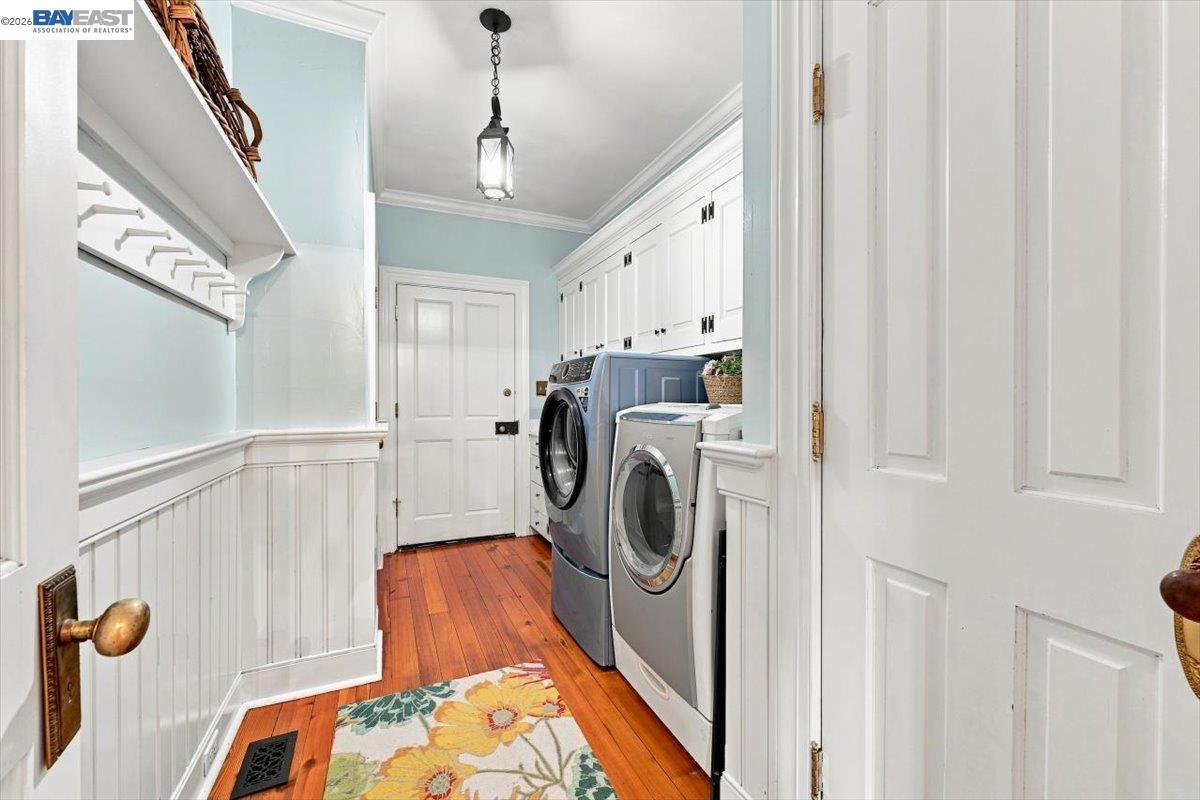 4450 Driftwood Ct photo 31
