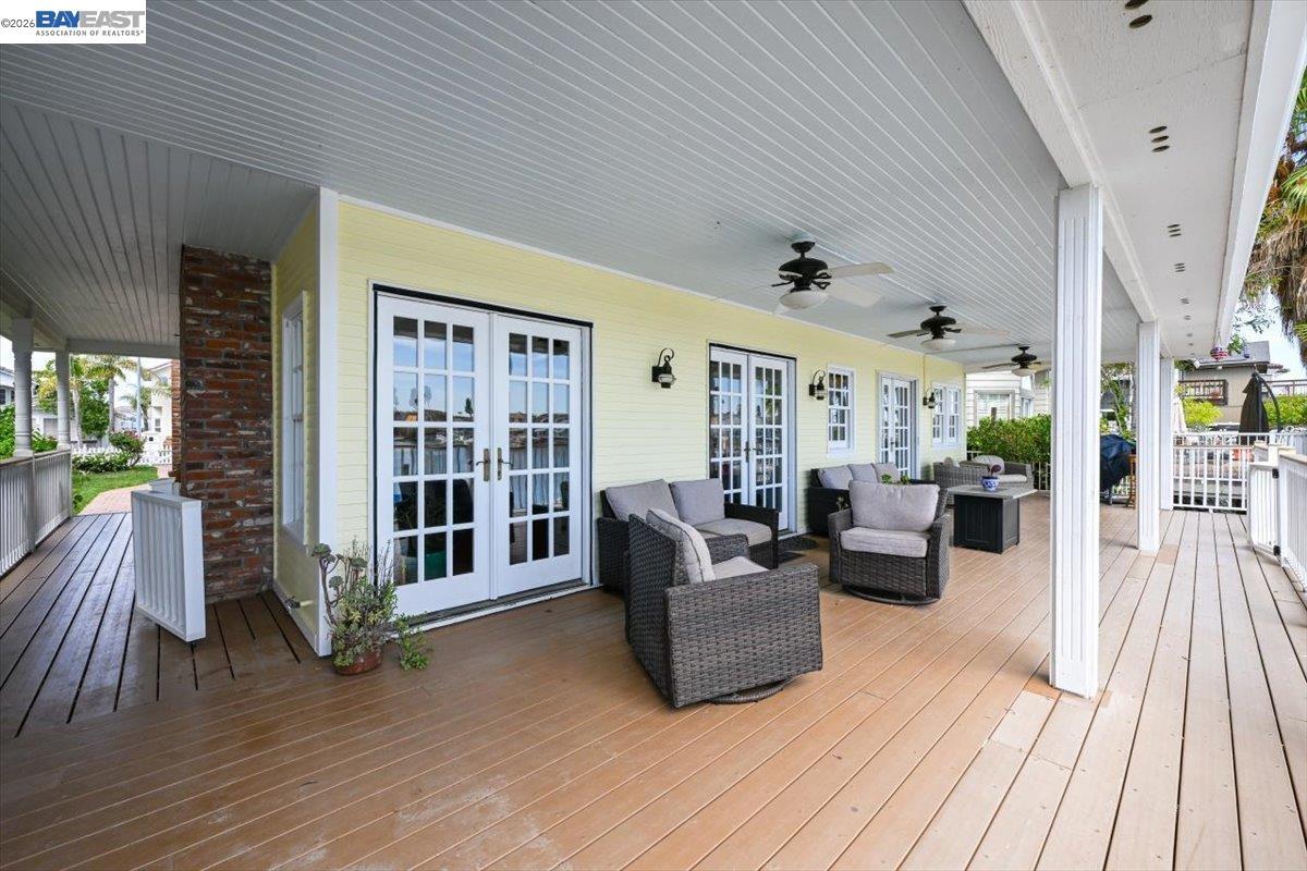 4450 Driftwood Ct photo 10