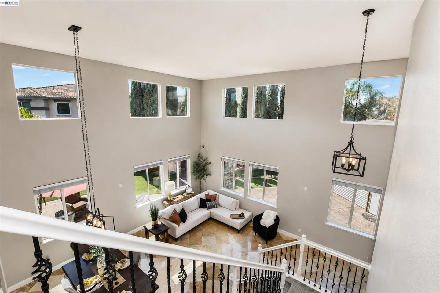 124 Tennyson Ct photo 25