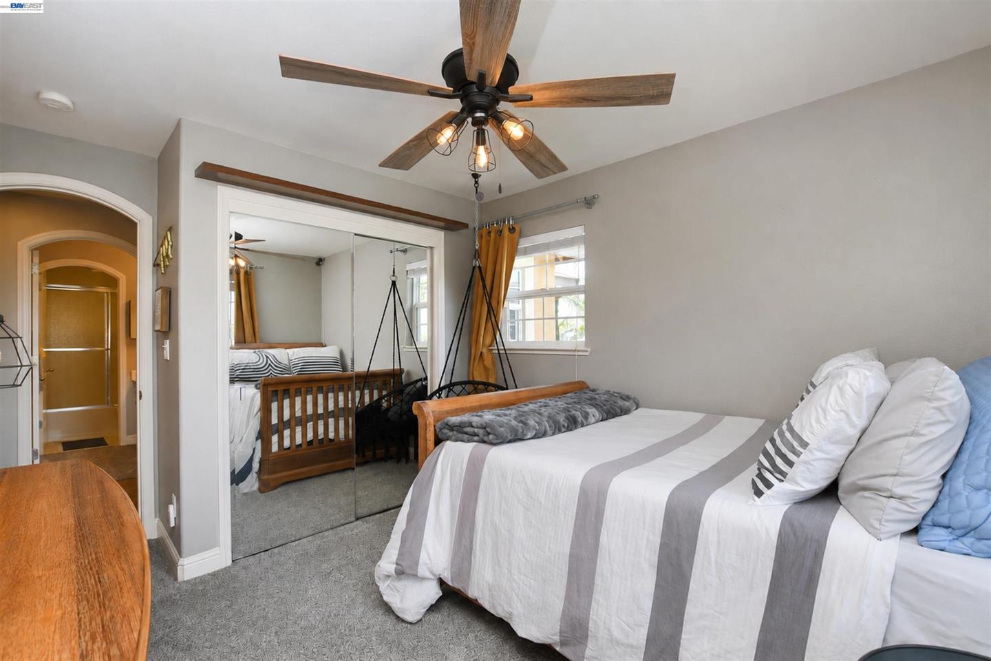 124 Tennyson Ct photo 36