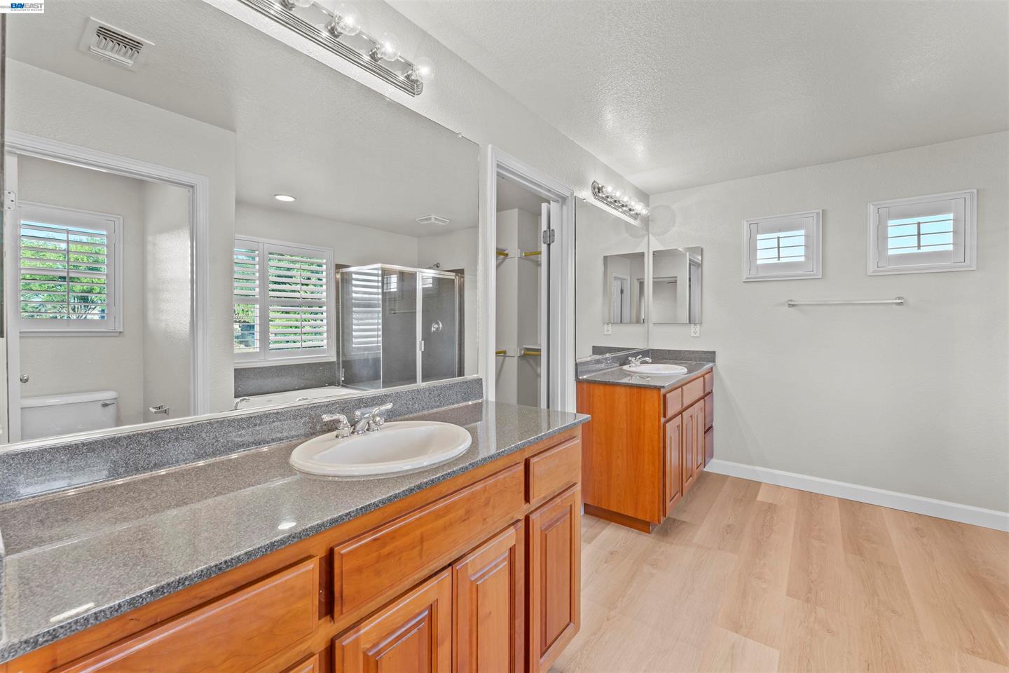 2652 Crescent Way photo 36